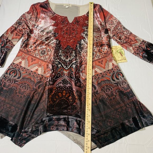 Live And Let Live NWT Sublimation Embroidered Blouse Size Large Women’s - Picture 12 of 14
